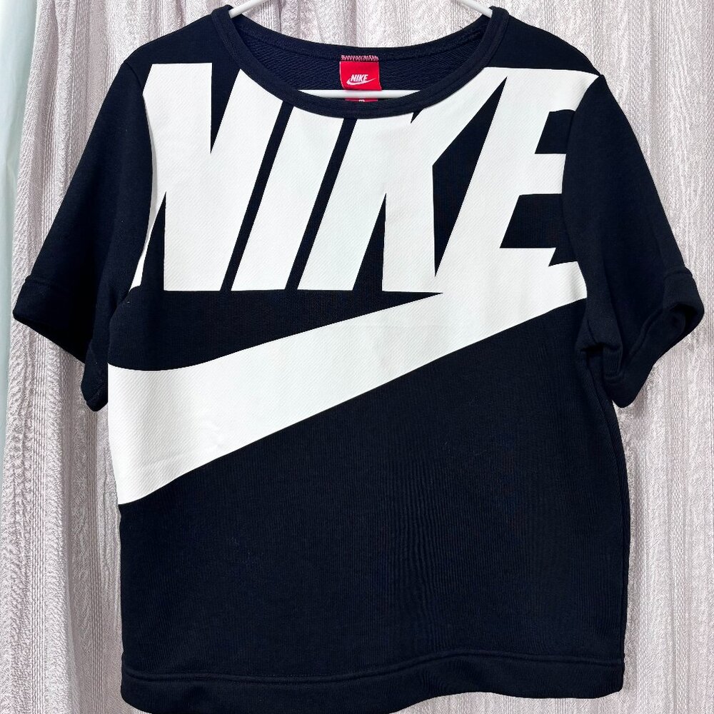 Vintage Y2K Nike Big Logo Shirt Black White Tee Swoosh Graphic Top M Streetwear